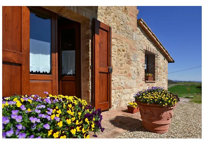 Agriturismo Andreini مزرعة للإقامة *